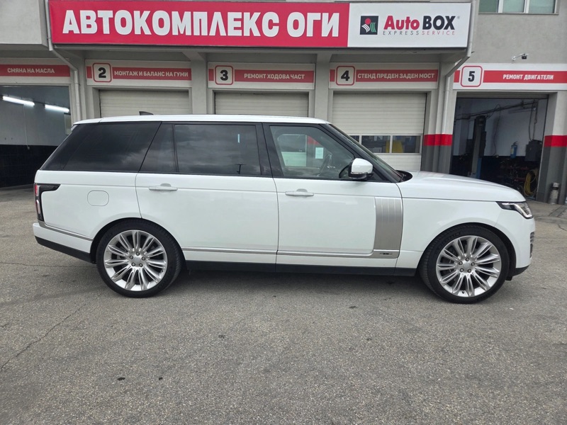 Сервизните боксове на Автокомплекс Оги